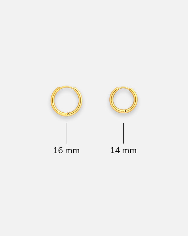 Huggie Hopps Creolen ohrringe aus vergoldetem Edelstahl 18k PVD beschichtung. Basic Kreolen zum aufklappen von sweeps in 16 mm oder 14 mm durchmesser.