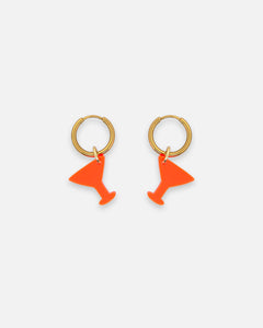 Creolen Ohrringe mit neon orangen Cocktailglas Anhänger aus Acrylglas von sweeps statement Schmuck.