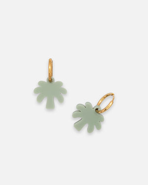 Palmen Ohrringe olivgrün mit goldenen Creolen aus Edelstahl und Acryl Anhänger