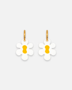 Große Daisy Ohrringe mit gelber Mitte aus Acrylglas und goldenen Edelstahl-Creolen