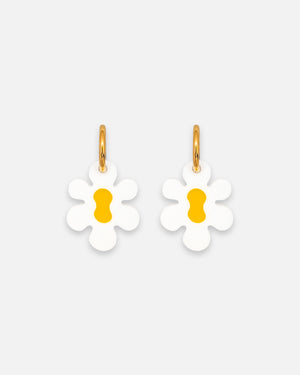 Große Daisy Ohrringe mit gelber Mitte aus Acrylglas und goldenen Edelstahl-Creolen