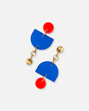 Color Block Ohrringe in Dunkelblau und Orange mit goldfarbenen Kugelsteckern aus Edelstahl