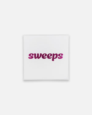 sweeps Schmuck-Geschenkschachtel in Weiß mit pinkem Logo. Perfekt für Ohrringe & kleine Schmuckstücke.